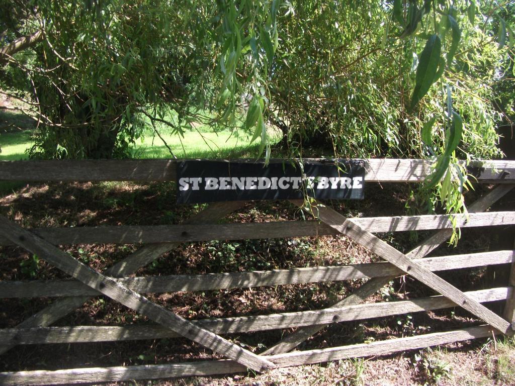 St Benedicts Byre B&B Crowhurst  Exterior photo